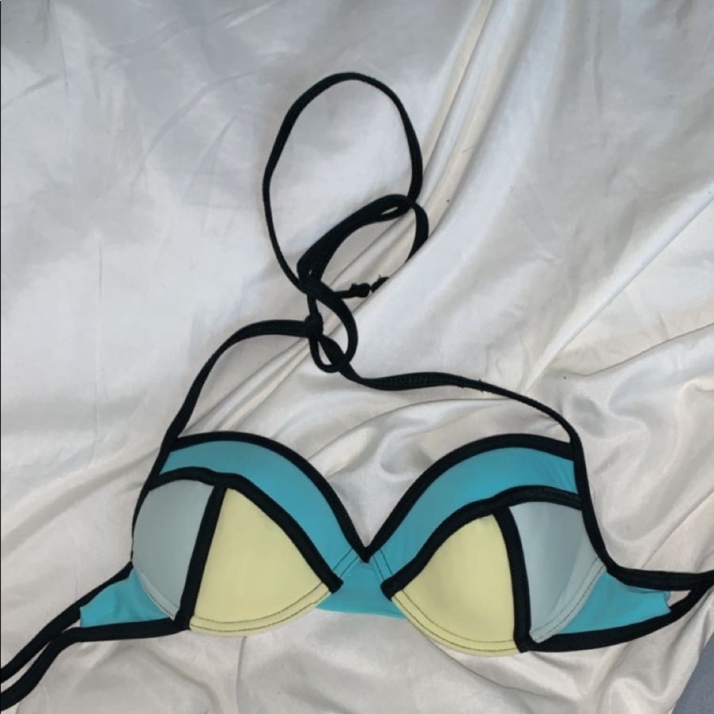 Bathing suit top
